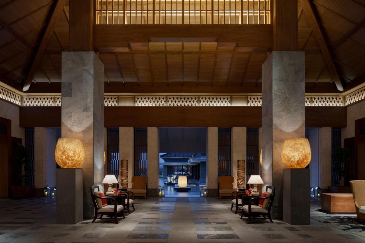 The Ritz-Carlton Okinawa Hotel Nago Exterior photo