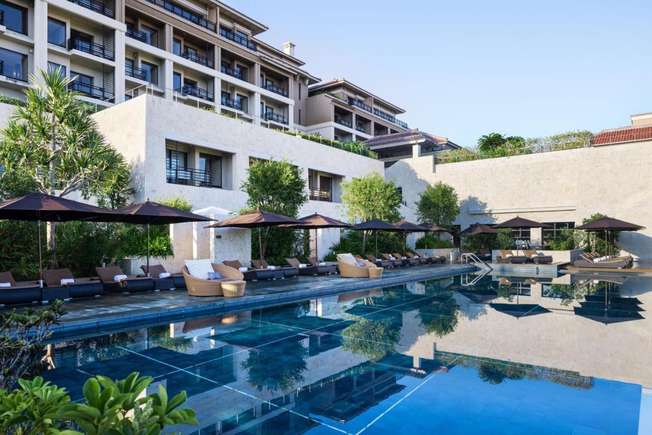 The Ritz-Carlton Okinawa Hotel Nago Exterior photo