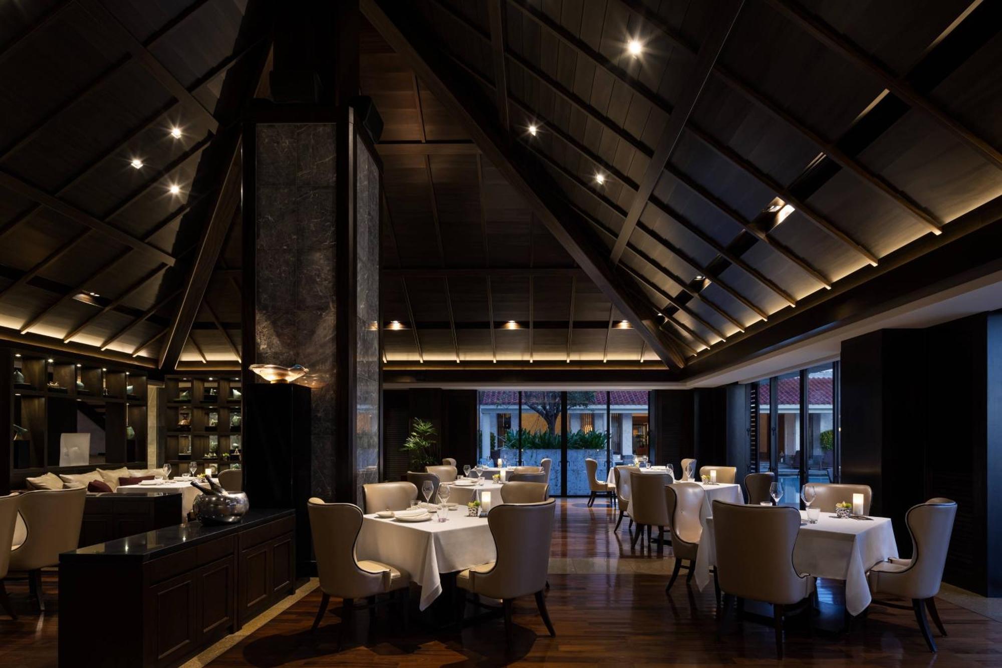The Ritz-Carlton Okinawa Hotel Nago Exterior photo
